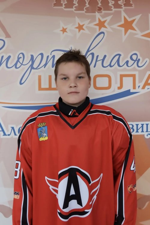 Уваров  Лев  Анатольевич